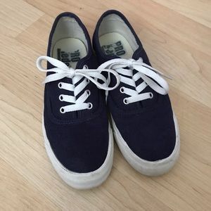 Navy blue canvas shoes size 6